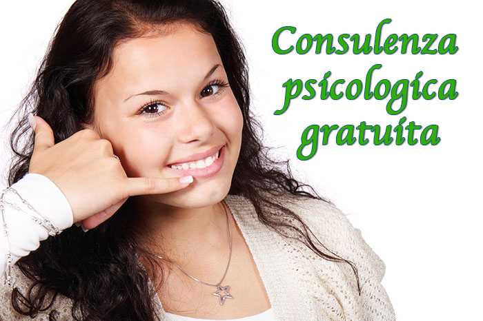 Immagine di una ragazza che imita una telefonata con la mano